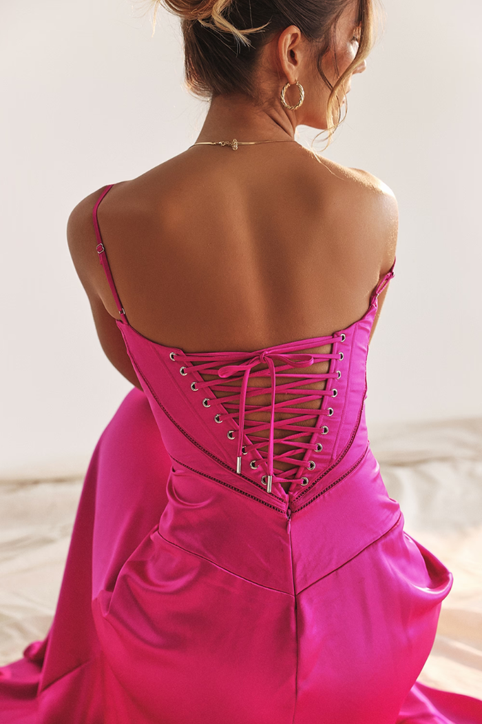 Vestido largo de satén sedoso – Modelo Tyana
