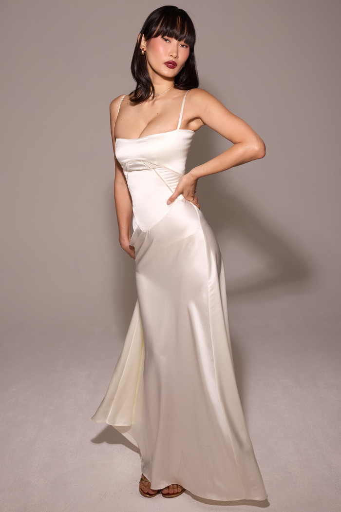 Vestido largo de satén sedoso – Modelo Tyana