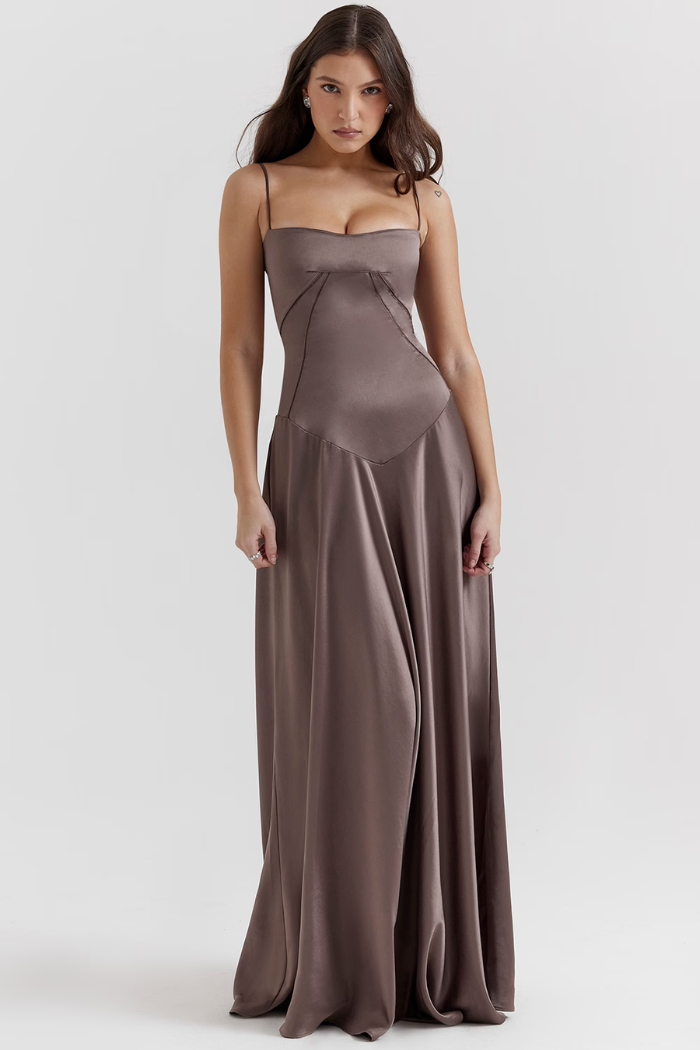 Vestido largo de satén sedoso – Modelo Tyana