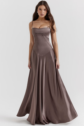 Vestido largo de satén sedoso – Modelo Tyana