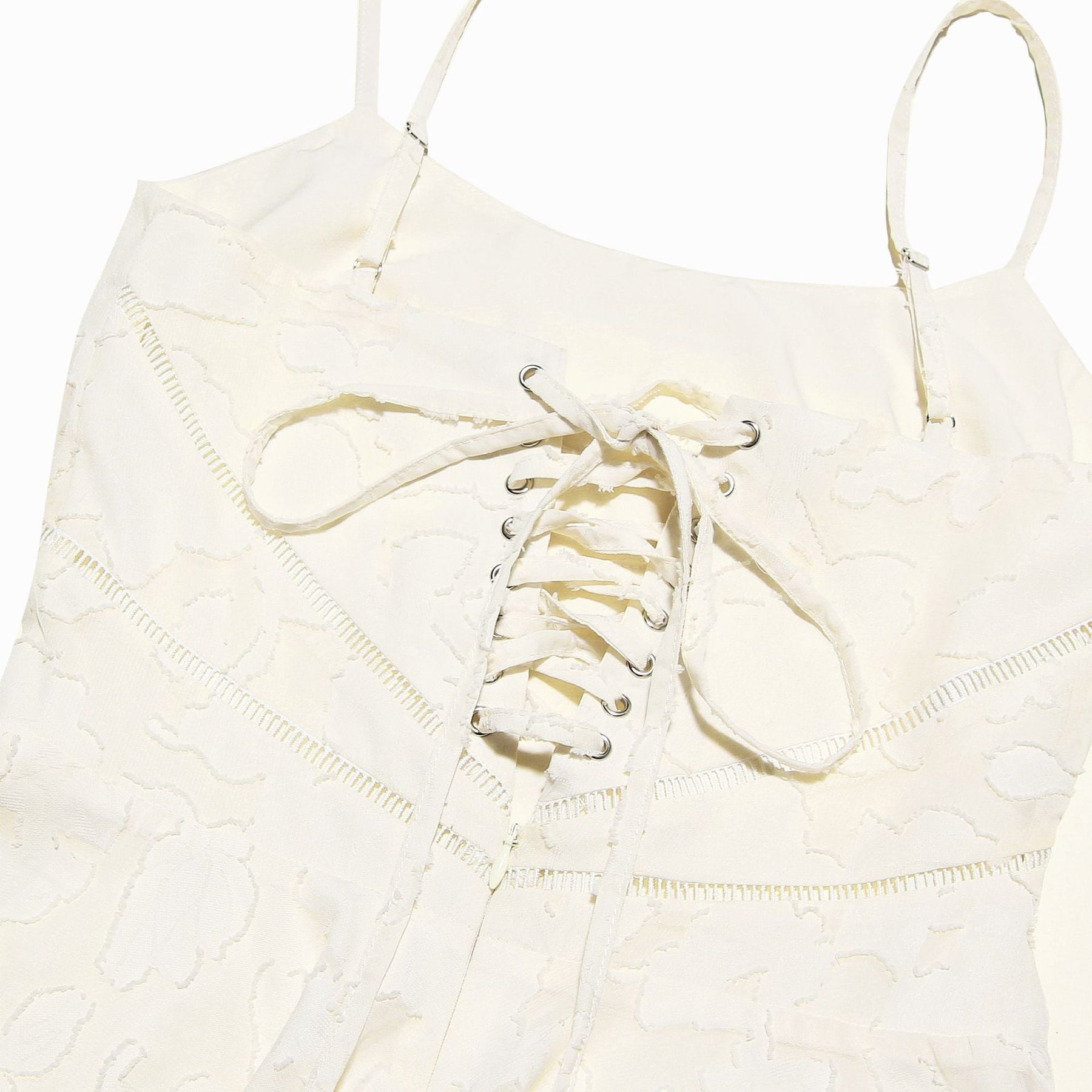 Vestido Bella – Delicadeza en Forma de Flor